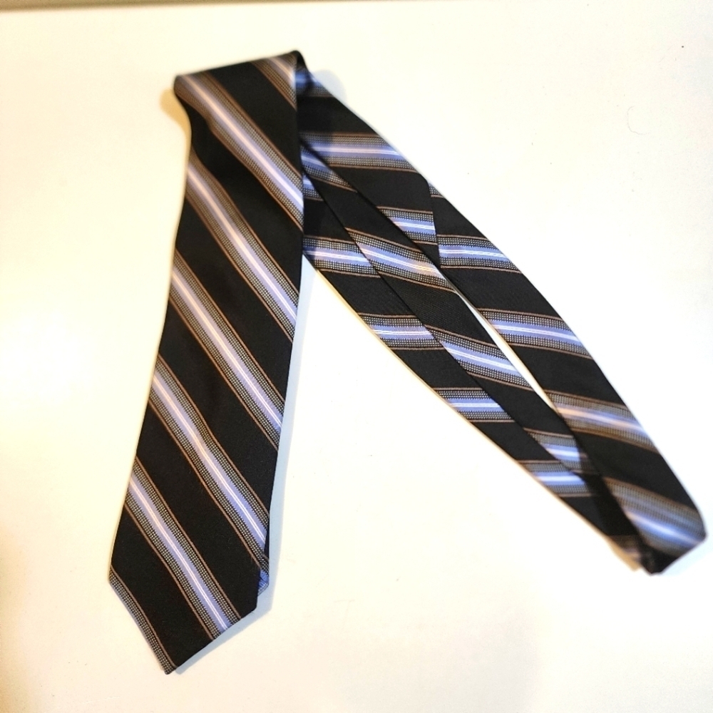 Michael by Michael Kors stripes 100% Silk Tie